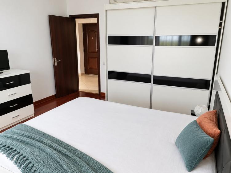 Apartament cu 3 camere, mobilat în Voluntari