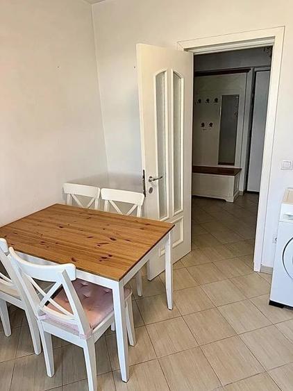 Apartament cu 2 camere decomandat în P-ța Universității
