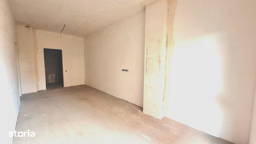 Apartament cu 4 camere în Florești