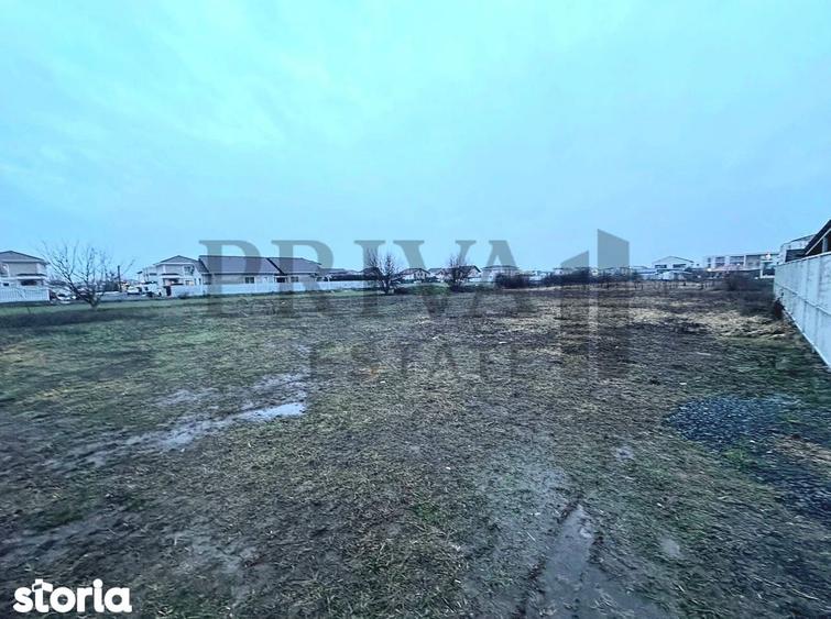 Teren de 720 mp, în Dumbrăvița