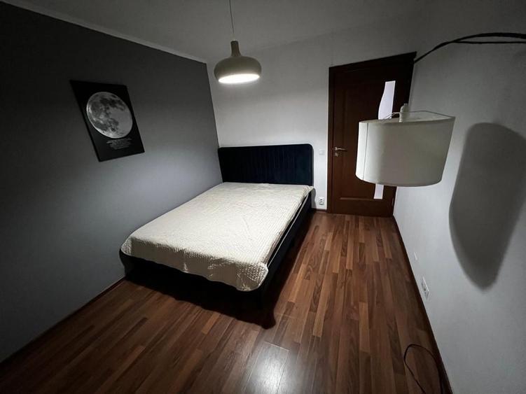 Apartament cu trei camere decomandat , pe strada Henri Coanda - 8