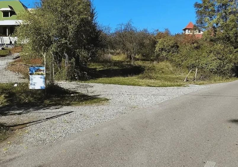 Teren de 500 mp, în Mușcel