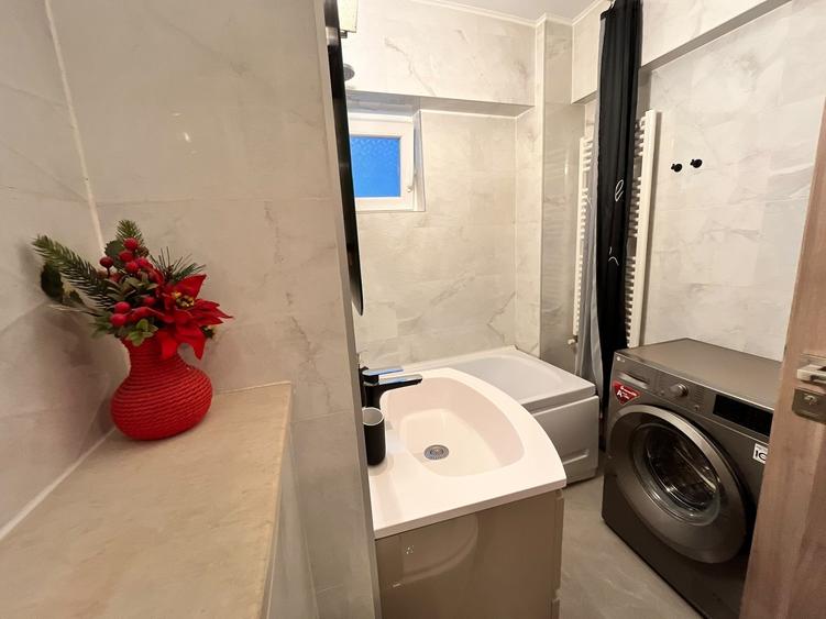 Apartament cu 2 camere decomandat în Semicentral