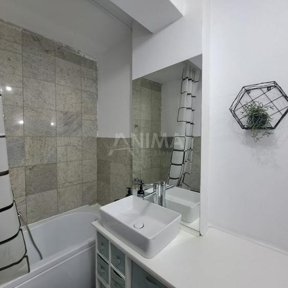 Apartament cu 2 camere semidecomandat, mobilat în Florești
