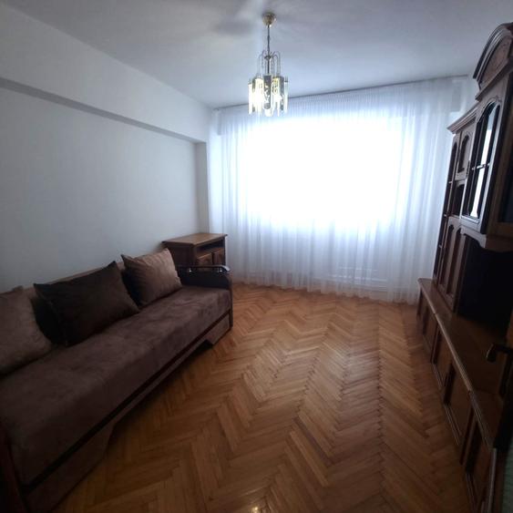 Apartament cu 2 camere în Micro 20
