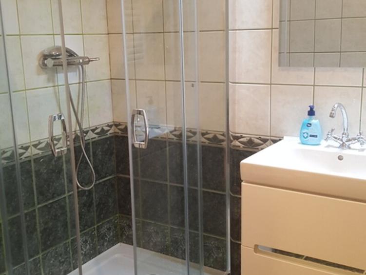 Apartament cu 3 camere decomandat, mobilat în Herăstrău