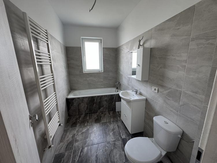 Apartament cu 2 camere decomandat în Giroc