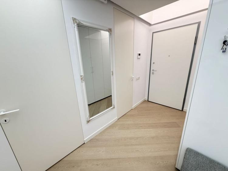 Apartament cu 3 camere decomandat, mobilat în Pipera