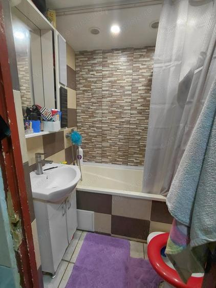 Apartament cu 2 camere semidecomandat în Micro 40