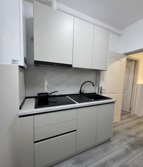 Apartament cu 2 camere decomandat în Exterior Vest