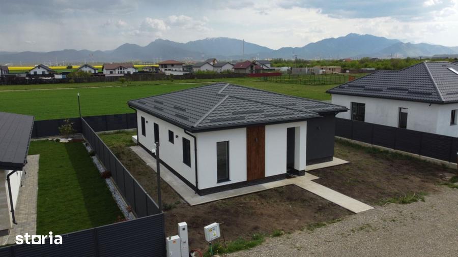 Casă cu 4 camere cu Teren 500 Mp în Central