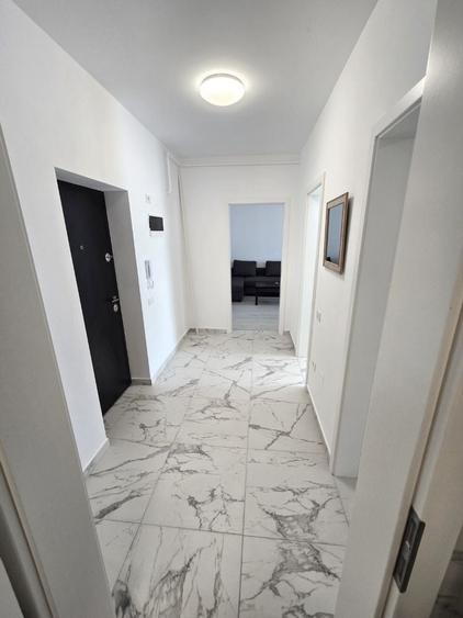 Apartament cu 2 camere decomandat în Runcu