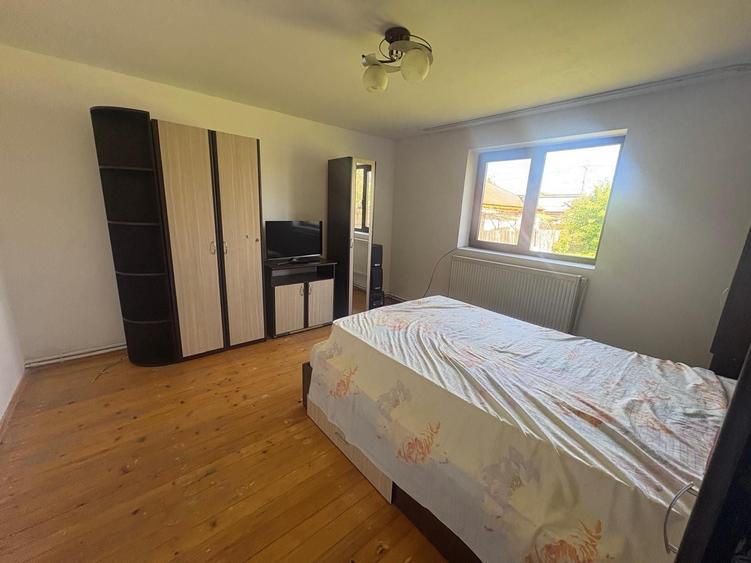 Casă cu 3 camere în Ciobănoaia