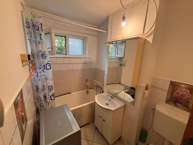 Apartament cu 2 camere decomandat, mobilat în Centrul Civic