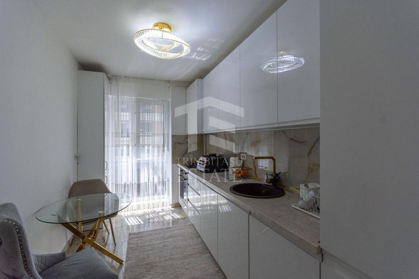 Apartament cu 3 camere decomandat în Baicului
