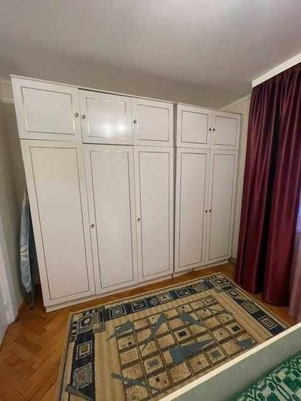 Apartament cu 3 camere semidecomandat în Șagului