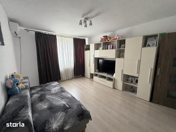 Apartament cu 2 camere decomandat în Theodor Pallady