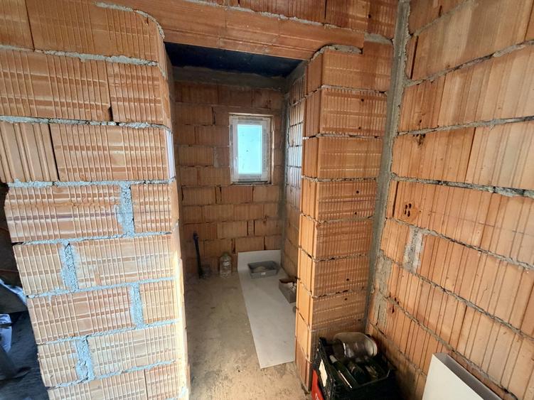 Duplex cu 3 camere cu Teren 300 Mp în Moșnița Veche