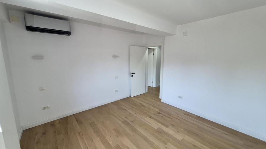 Apartament cu 3 camere decomandat în Dorobanți
