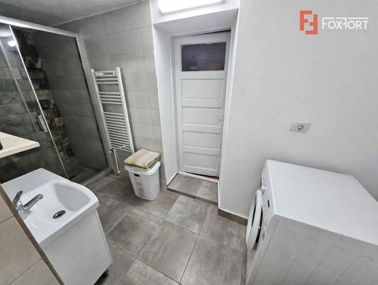 Casă individuală cu 4 camere cu Canalizare în Aluniș