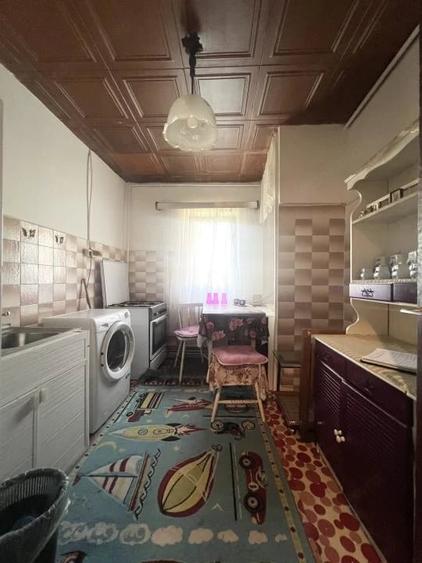 Apartament cu 2 camere semidecomandat în Dâmbovița