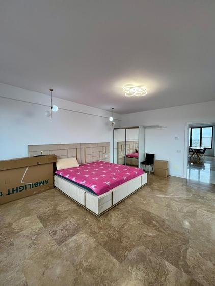 Penthouse cu 3 camere, mobilat în Tomis Plus