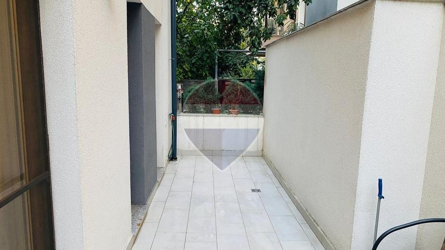 Apartament cu 2 camere semidecomandat, mobilat în Bucureștii Noi