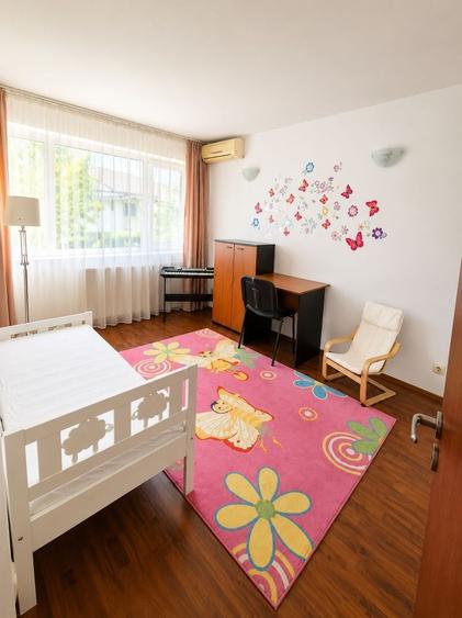 Duplex cu 5 camere cu Canalizare în Giulești Sârbi