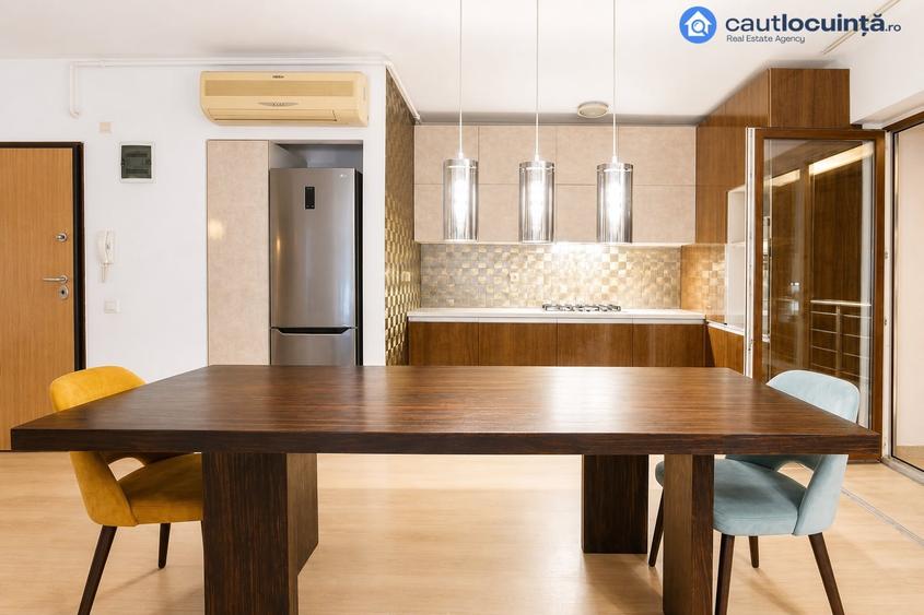 Apartament cu 4 camere, mobilat în Băneasa