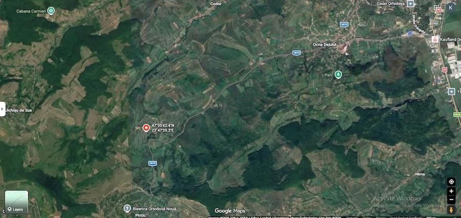 Teren de 6500 mp, în Central