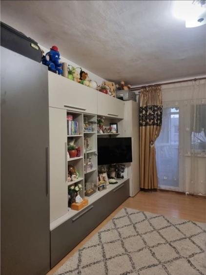 Apartament cu 2 camere decomandat în Dacia