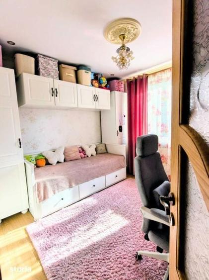 Apartament cu 3 camere decomandat în Săsar