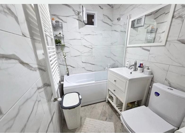 Apartament cu 2 camere semidecomandat în Micro 6