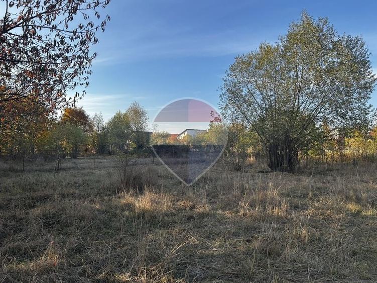 Teren Construcții intravilan de 1534 mp, în Central