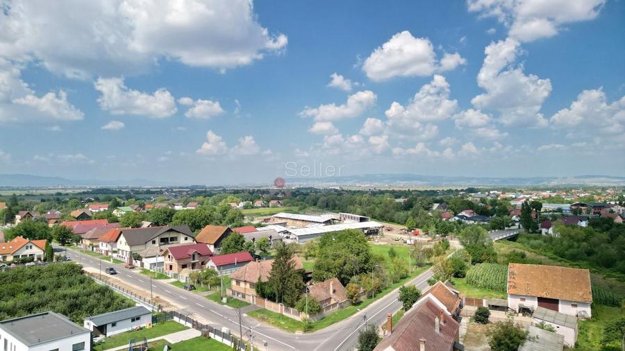 Teren Construcții intravilan de 1777 mp, în Stupini