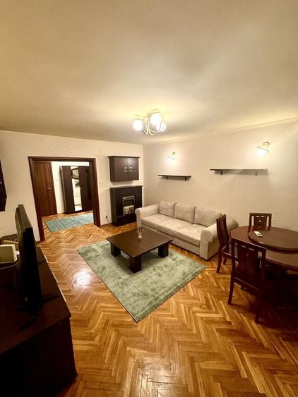 Apartament cu 3 camere în Central