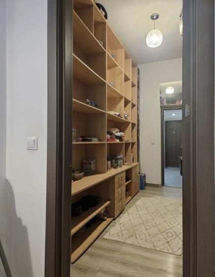 Apartament cu 2 camere decomandat în Exterior Vest
