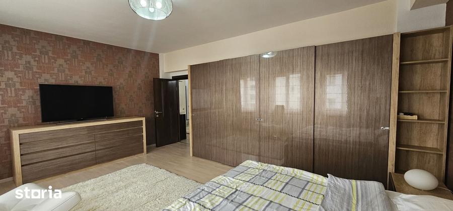 Apartament cu 4 camere decomandat în Ștrand