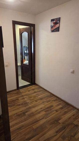Apartament cu 3 camere decomandat în Ciurea