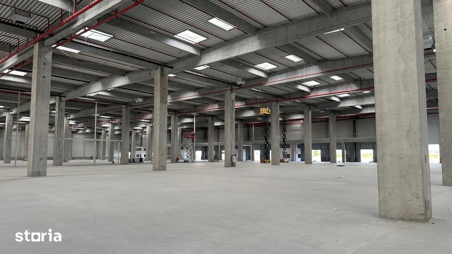 Spațiu comercial, de 2,500 mp, în Nord