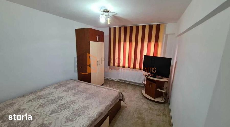 Apartament cu 2 camere decomandat, mobilat în Central