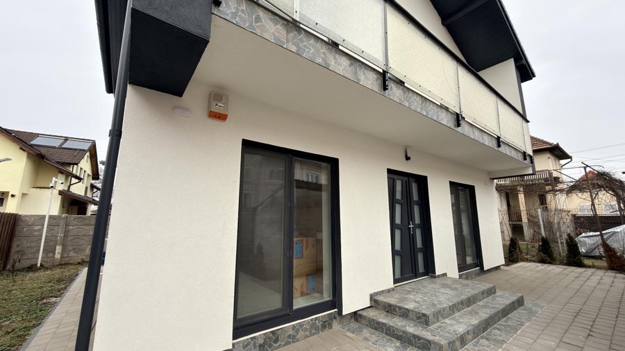 Casă cu 4 camere cu Teren 350 Mp în Turnișor