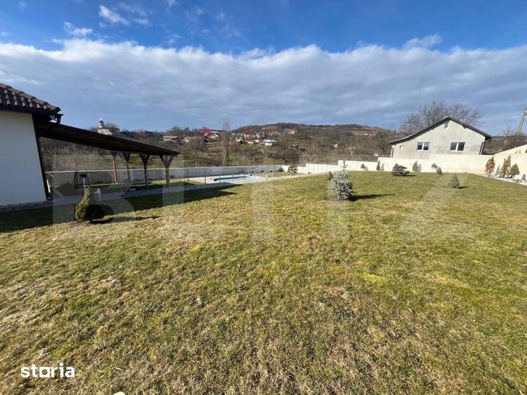 Casă cu 5 camere decomandat cu Teren 4400 Mp în Nușeni