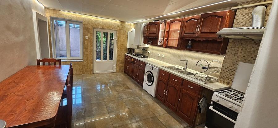 Apartament cu 2 camere semidecomandat în Drumul Carului