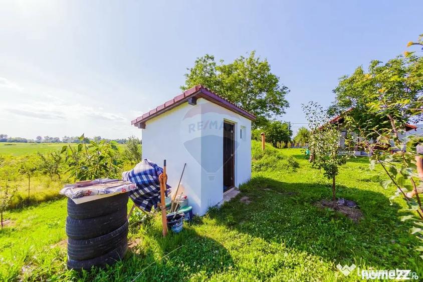 Casă cu 3 camere cu Teren 1732 Mp în Merișor