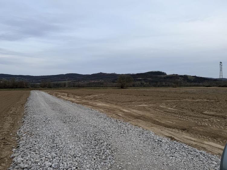 Teren de 1350 mp, în Tâmpa