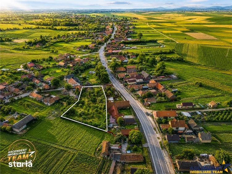 Teren de 2770 mp, în Ozun