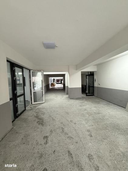 Apartament cu 3 camere în Est