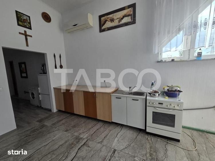 Casă cu 4 camere în Central