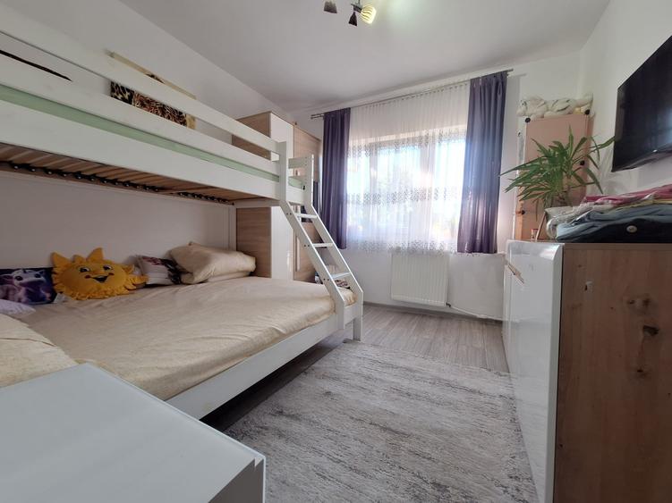 Apartament cu 2 camere decomandat, mobilat în Lipovei